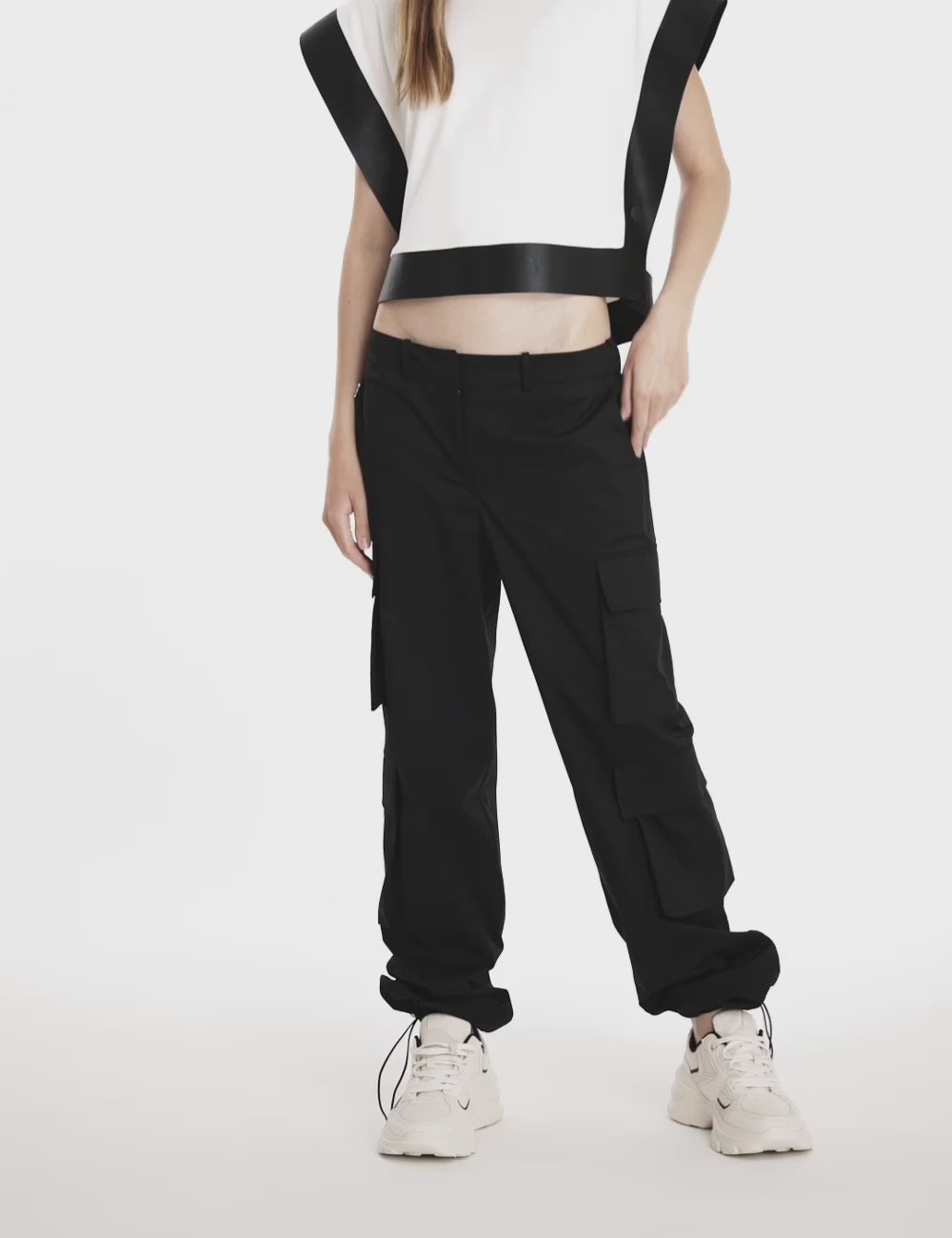 Jijil Pantalone cargo in cotone Enormi sconti