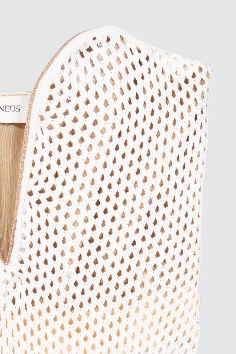 Laneus Laneus top milk in mesh con scollo a cuore Affare Del Giorno