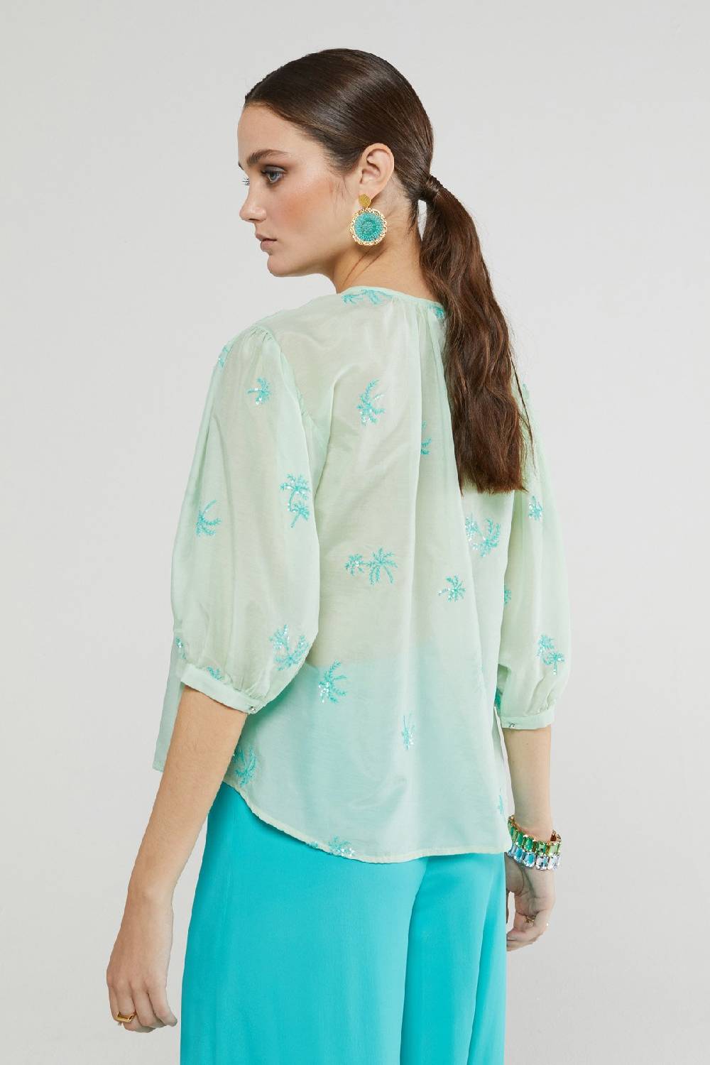 ottod'Ame Transparent shirt with embroideries Convenienza