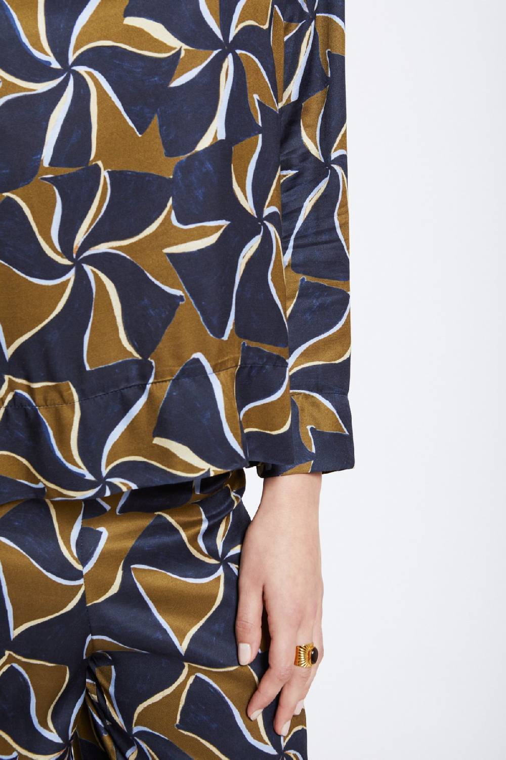 ottod'Ame Viscose blouse with long sleeves Negozi Online