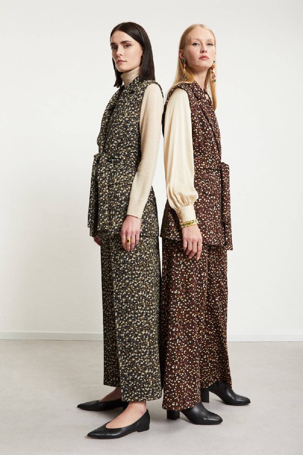 ottod'Ame Sleeveless blazer Affare Del Giorno