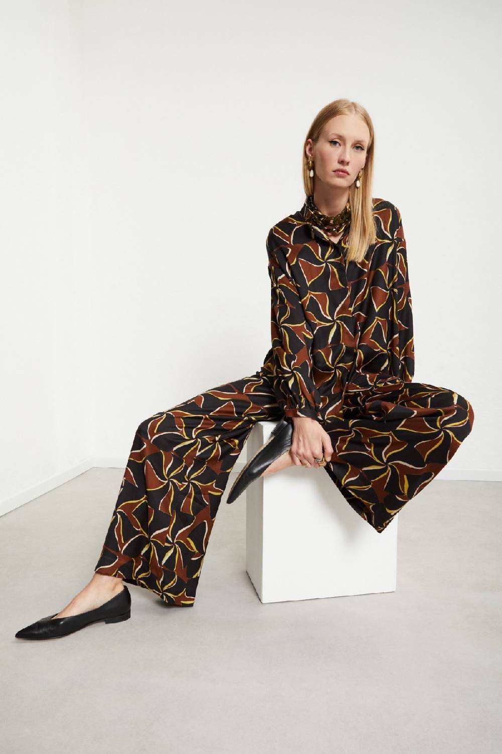 ottod'Ame Viscose shirt with rounded bottom Super sconto