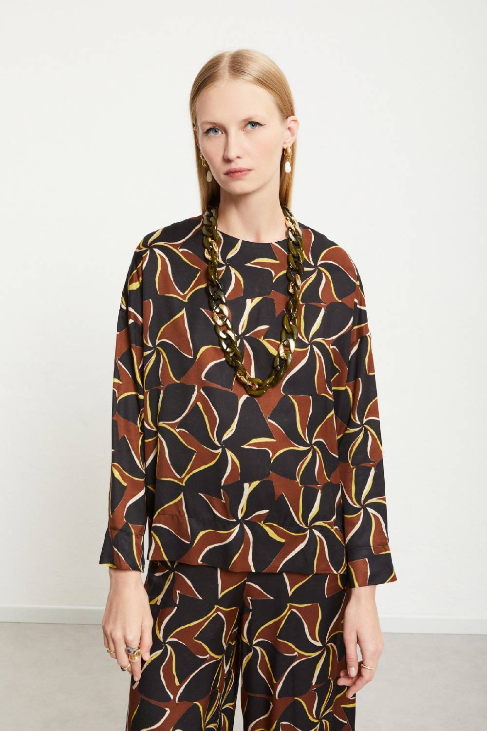 ottod'Ame Viscose blouse with long sleeves Prezzo Ridotto