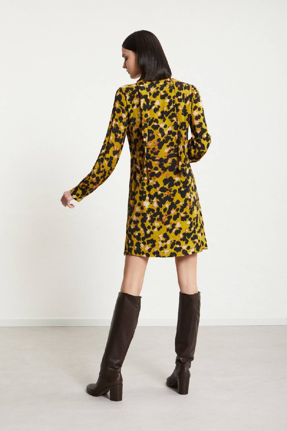 ottod'Ame Viscose short dress with scarf neck Economico