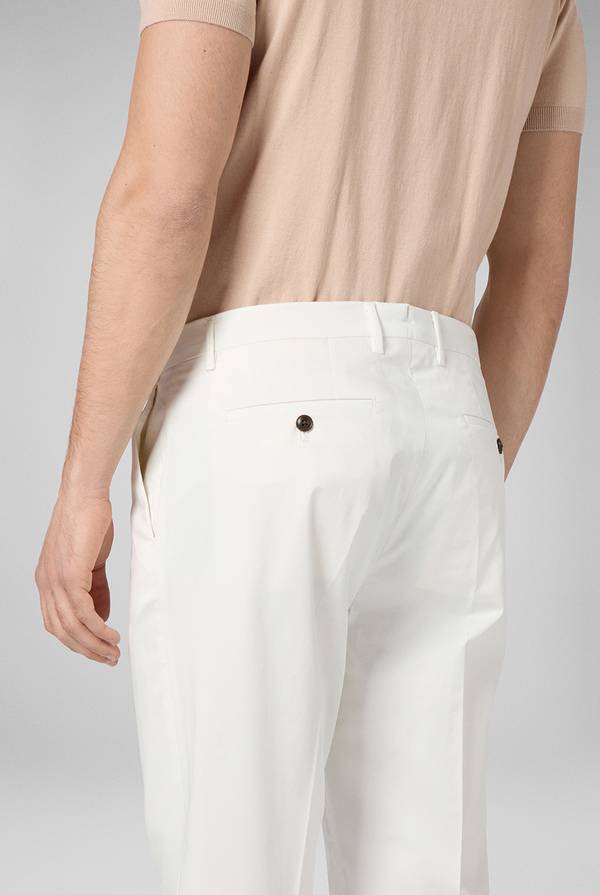 Pal Zileri Chino in puro cotone Consegna Veloce