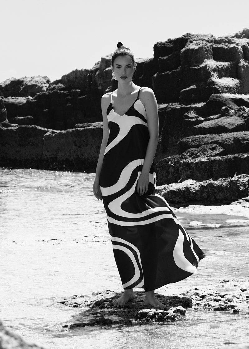 Paola T. Abito lungo in stampa wave Vendite Flash