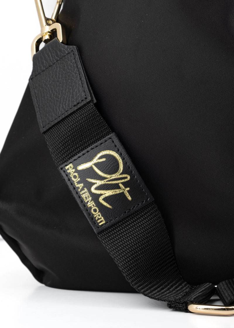 Paola T. Sacca hobo in nylon con dettagli oro Comprane uno, ottenene uno gratis