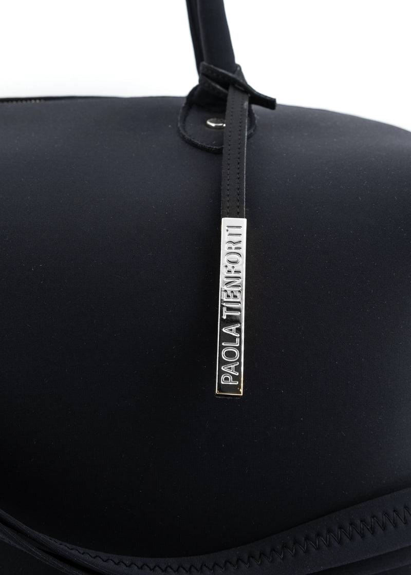 Paola T. Bauletto large in neoprene con dettagli argento Vendite Flash