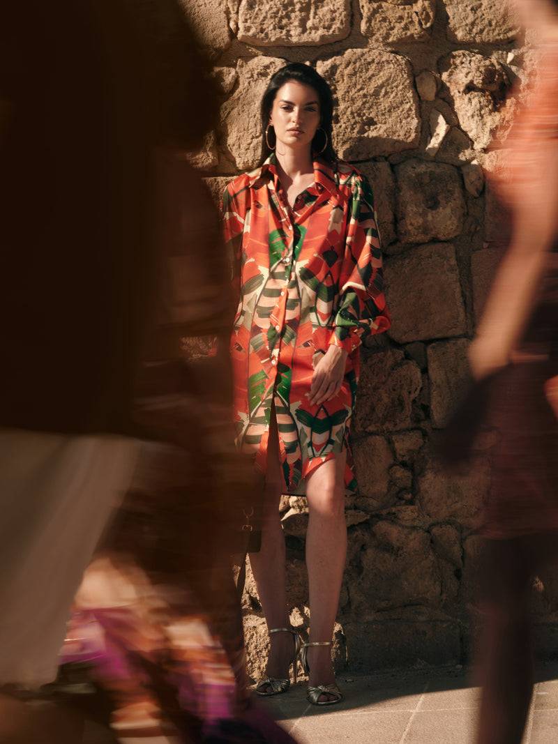 Paola T. Abito in viscosa stampa Palm 2025