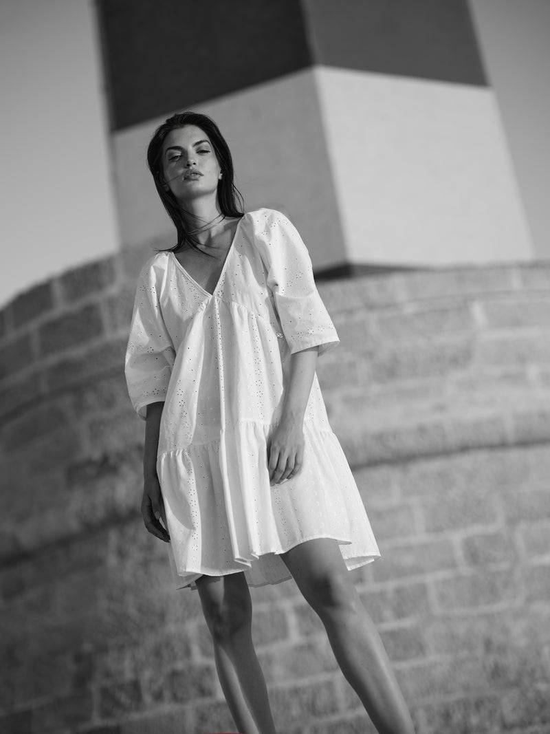Paola T. Abito in cotone sangallo Nuovo