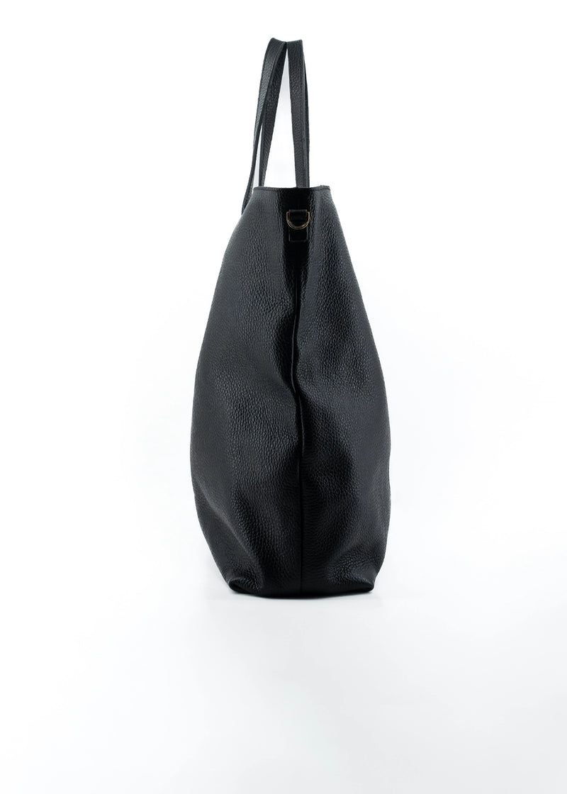 Paola T. Shopper large in pelle morbida con dettagli argento Novità