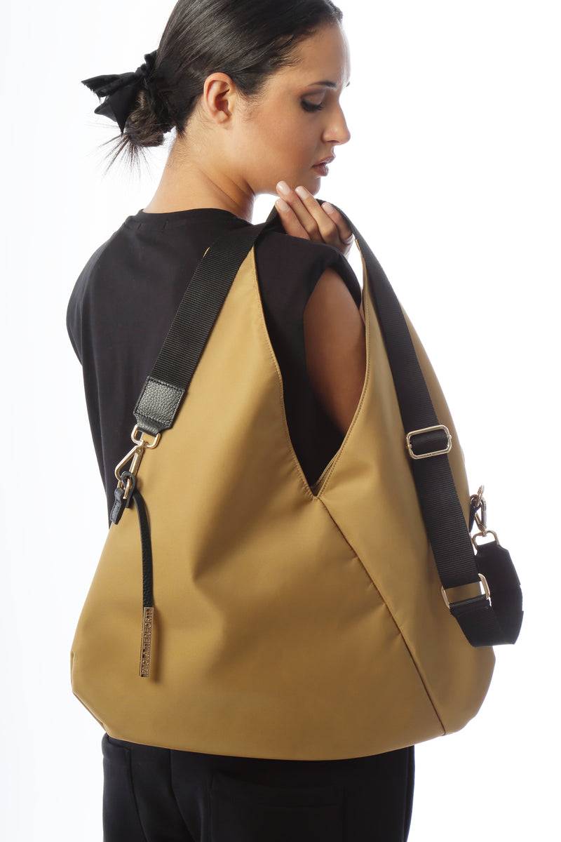 Paola T. Sacca hobo in nylon con dettagli oro I Più Venduti