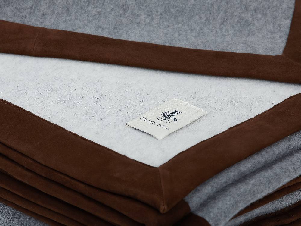 Piacenza 1733 Polluce - Coperta grigia bordata 4 lati Fino Al -60%