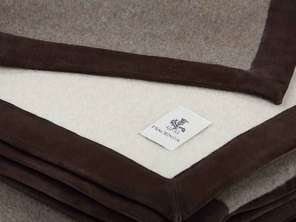 Piacenza 1733 Polluce - Coperta light brown bordata 4 lati Convenienza