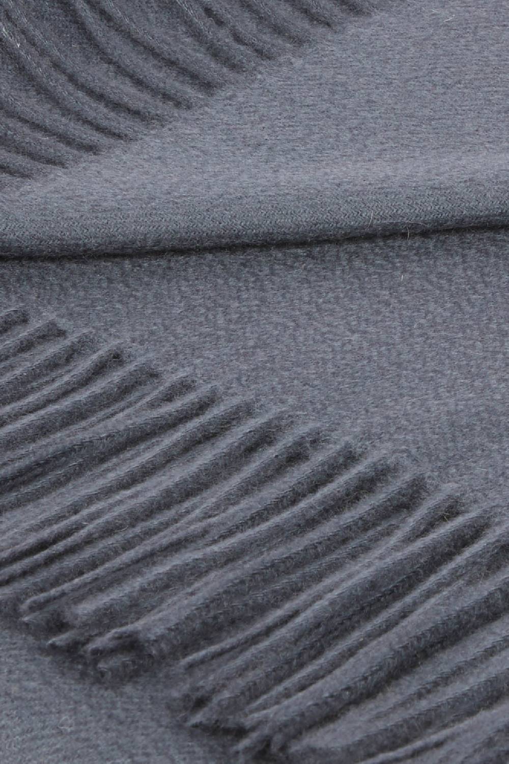 Piacenza 1733 Plaid Grigio 150x180 con Frange Arrotolate Presa