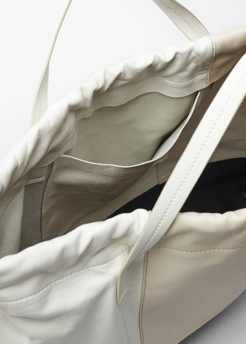 Plan C BORSA CON COULISSE IN NAPPA COLOR BLOCK 2025