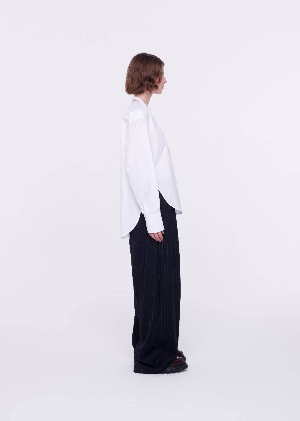Plan C CAMICIA BIANCA DI COTONE CON PAPILLON Offerta