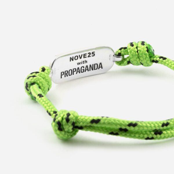 Propaganda Bracciale in Corda Verde con Targa Propaganda W/ Nove25 In Argento Qualità