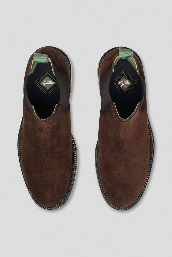 Pull Pal Zileri Chelsea boots in camoscio Convenienza