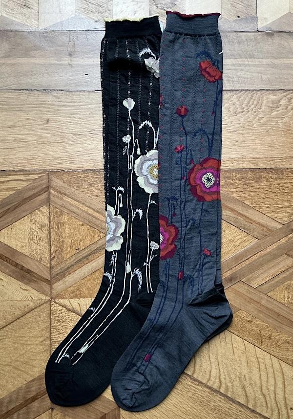 Rose & Lini ANTIPAST WOOL “BOLD BLOOM” AM-795HS LONG SOCKS CHARCOAL Negozio