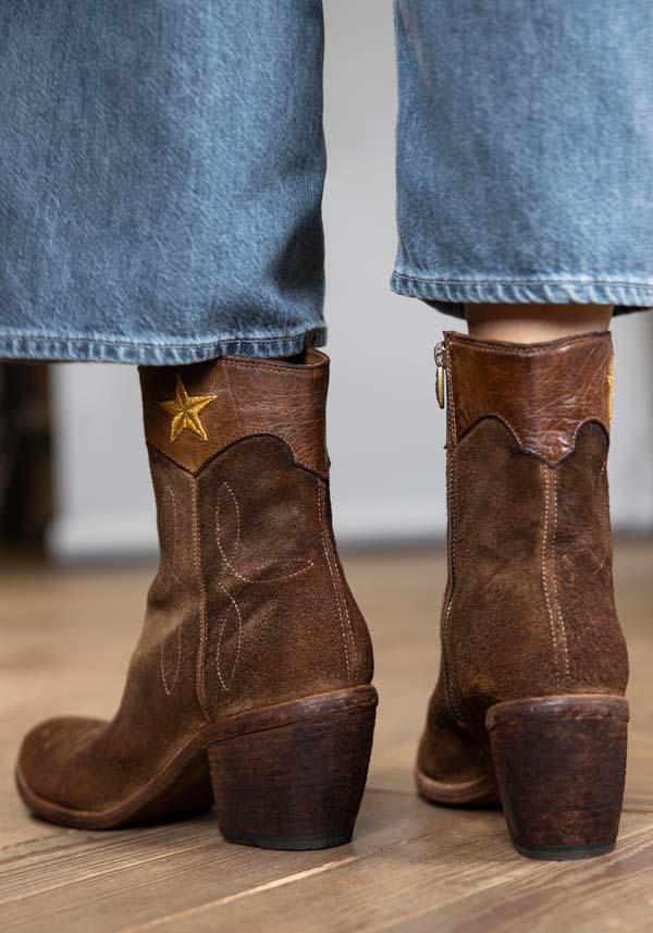 Rose & Lini FAUZIAN JEUNESSE “BOOT 3804” CORK SUEDE TEXAN ANKLE BOOTS 2025