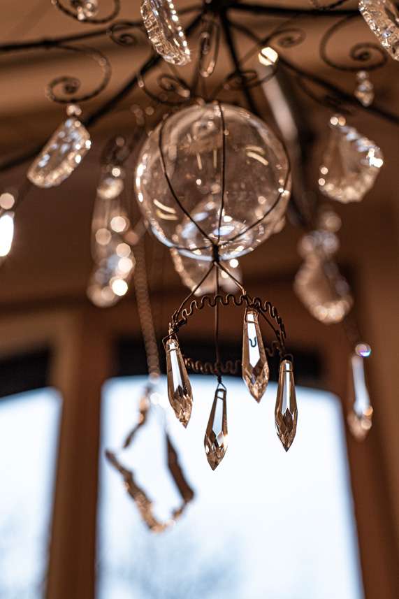 Rose & Lini VOX POPULI “LUSTRE GRAND” CHANDELIER In Linea