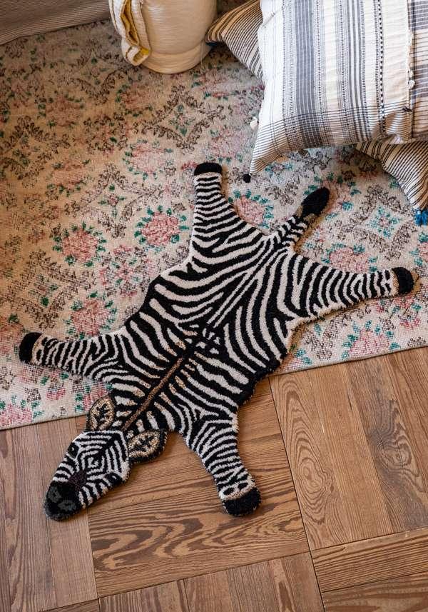 Rose & Lini DOING GOODS “STRIPEY ZEBRA” SMALL RUG Fino Al -60%