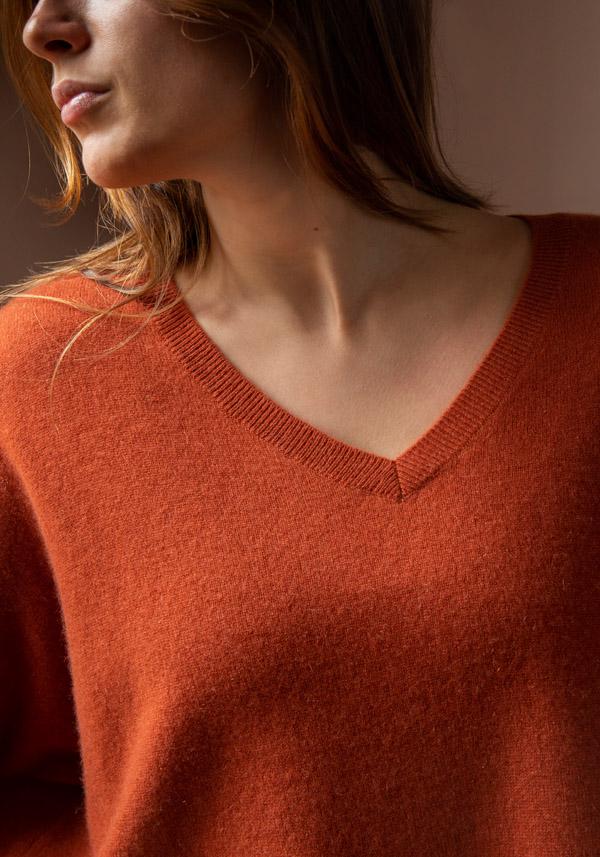 Rose & Lini ABSOLUT CASHMERE “PONCHO CAMILLE” CINNAMON Sconto