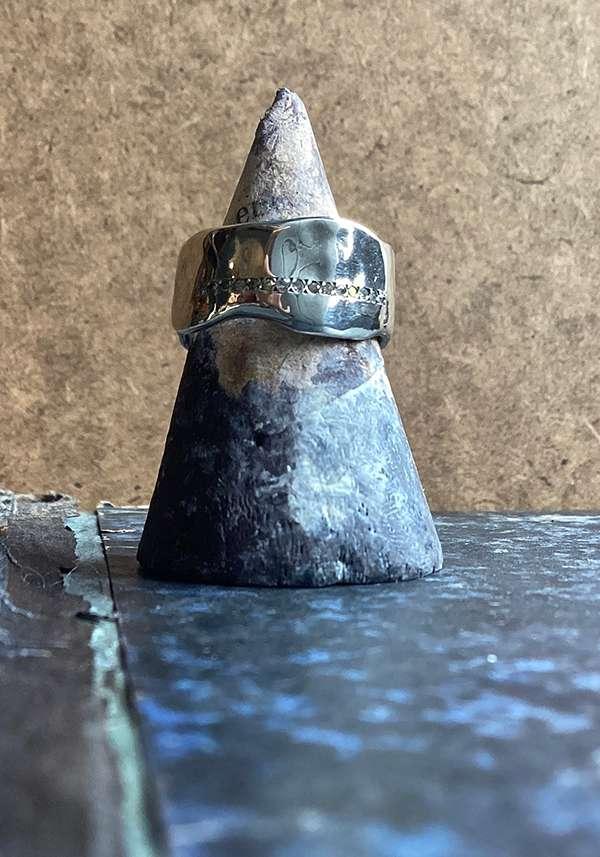 Rose & Lini ROSAMARIA SILVER “CAO” RING Sconto