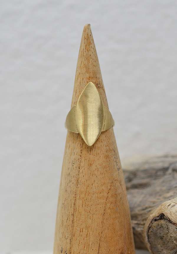 Rose & Lini MAITEA “MAYA” GOLD RING Offerte