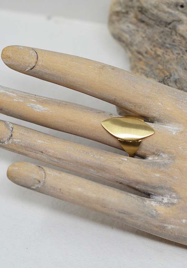 Rose & Lini MAITEA “MAYA” GOLD RING Offerte