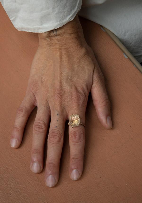 Rose & Lini VARIANCE OBJECTS “SCAPALITE MEDIUM STONE” GOLD RING || Size 55 Affare Del Giorno