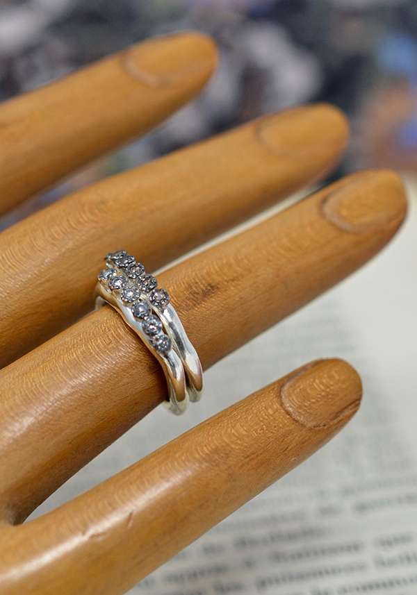 Rose & Lini ROSAMARIA COGNAC DIAMONDS “POPPY” RING In Vendita