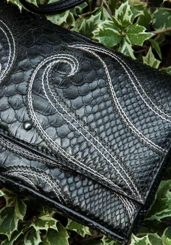 Rose & Lini SIMONA TAGLIAFERRI BLACK PYTHON POCHETTE BAG Qualità Garantita