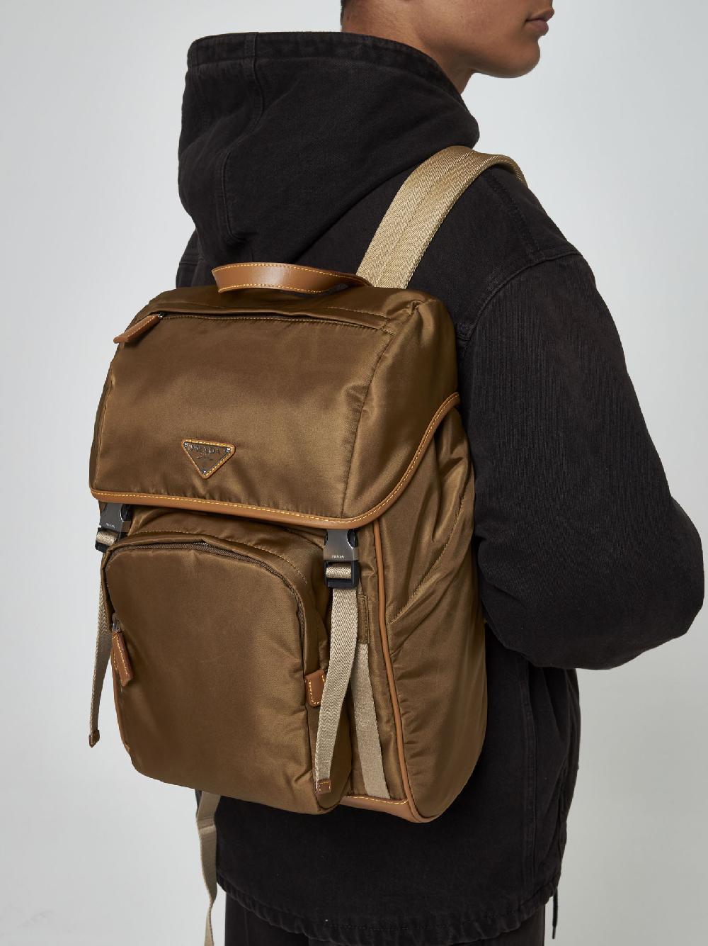 PRADA Zaino in Re-Nylon Vendita Calda