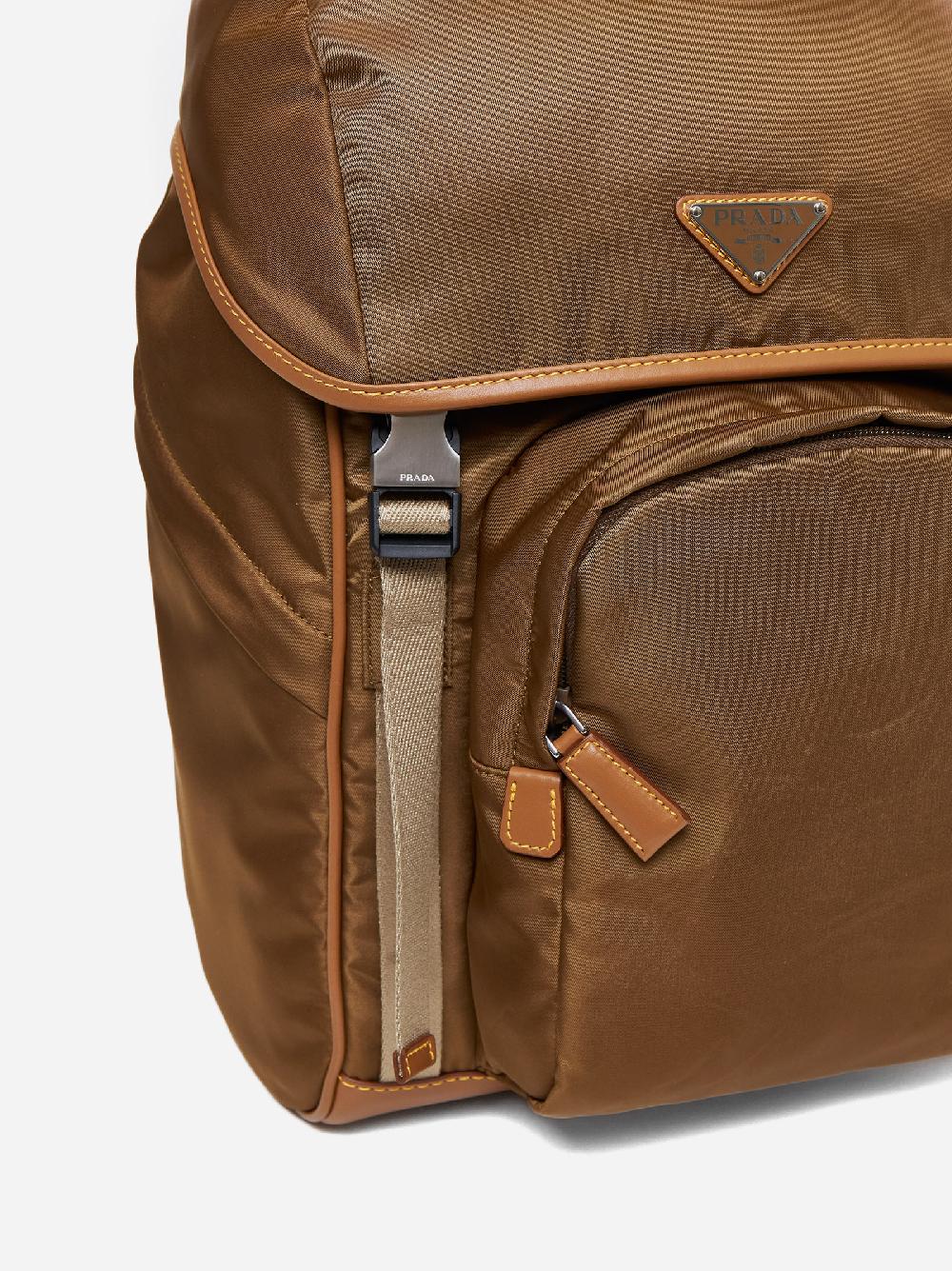 PRADA Zaino in Re-Nylon Vendita Calda
