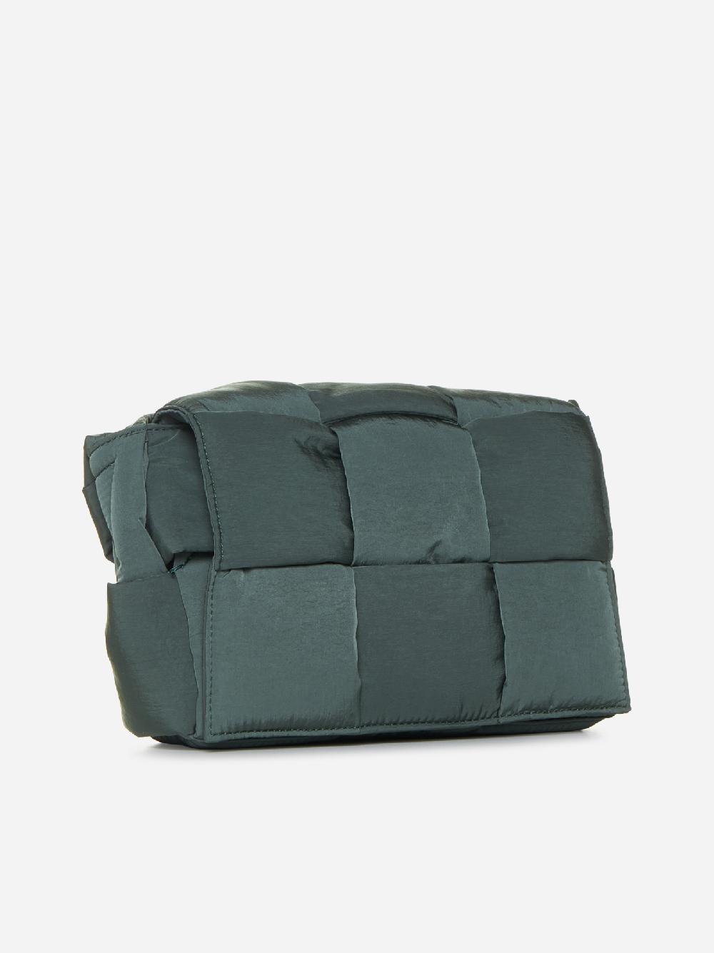 BOTTEGA VENETA Borsa Cassette piccola in nylon Intreccio Nuovo