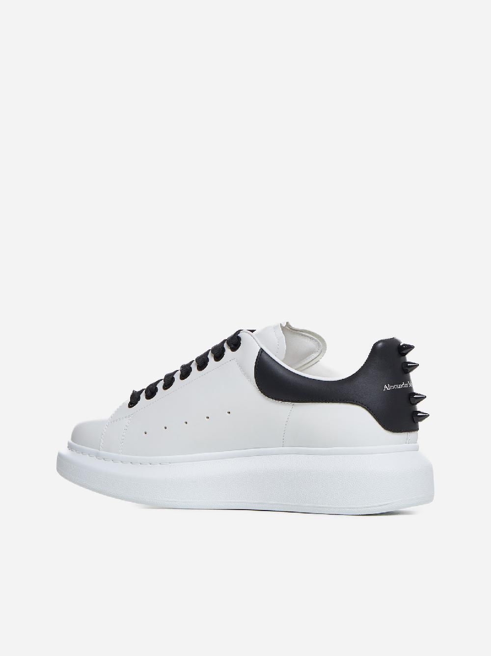 ALEXANDER MCQUEEN Sneakers Oversize in pelle con borchie Offerte