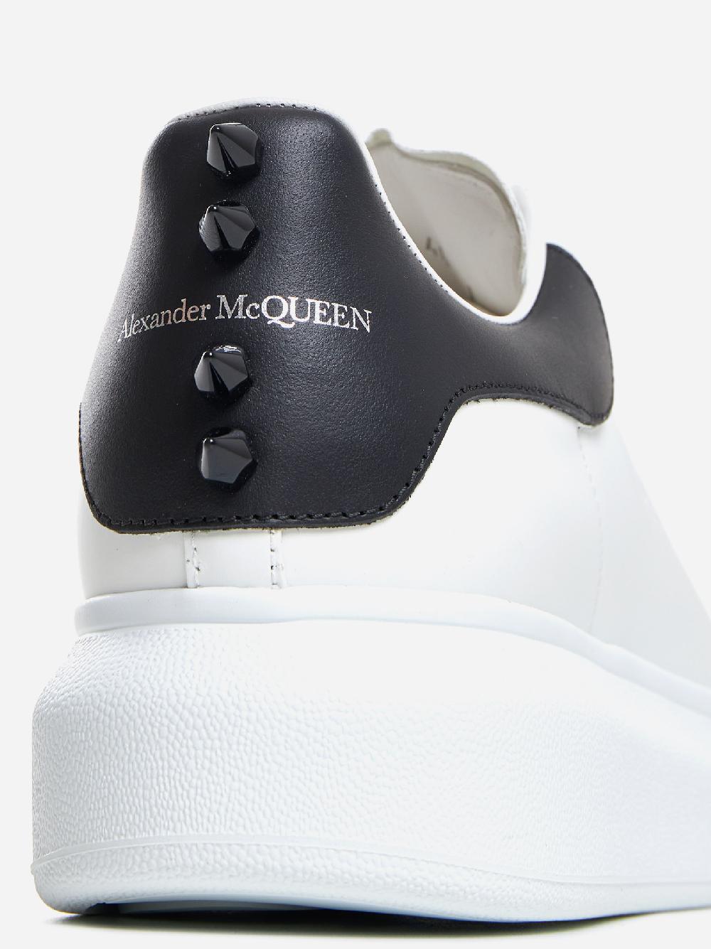 ALEXANDER MCQUEEN Sneakers Oversize in pelle con borchie Offerte