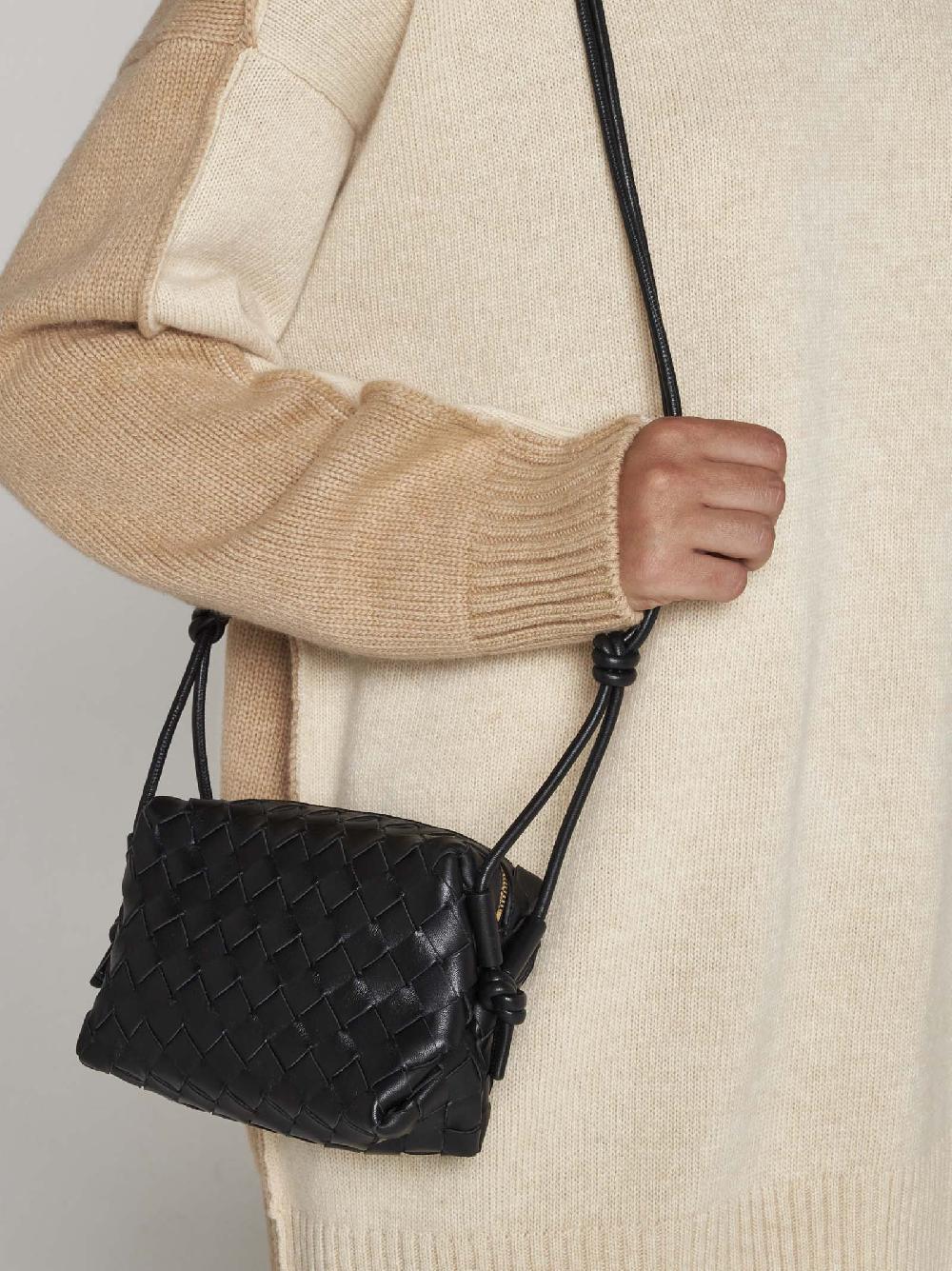 BOTTEGA VENETA Borsa Loop mini in pelle Intrecciato Soddisfazione Garantita