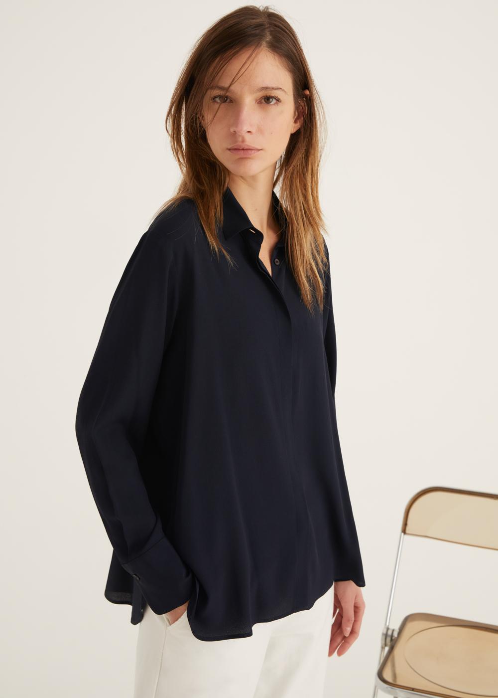 Rosso35 Camicia uomo con abbottonatura nascosta Online
