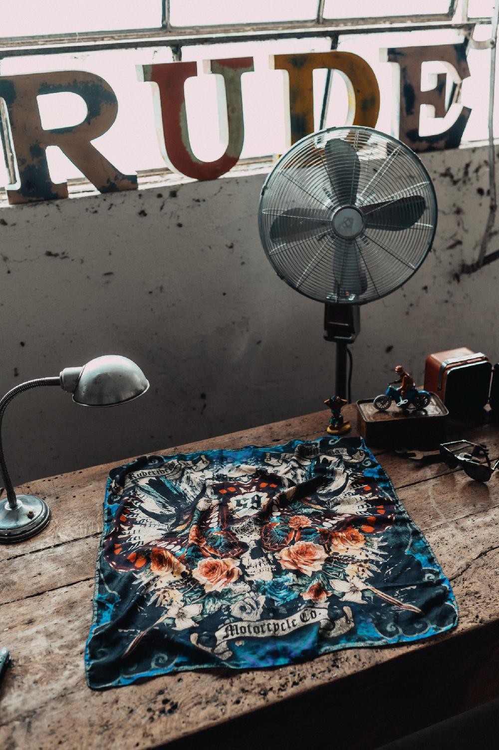 Rude Riders Bandana Skull&Roses Acquista Ora