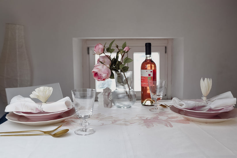 Sans Tabù Runner in lino grezzo ricamato & 2 tovaglioli - Peach Blossom In Linea