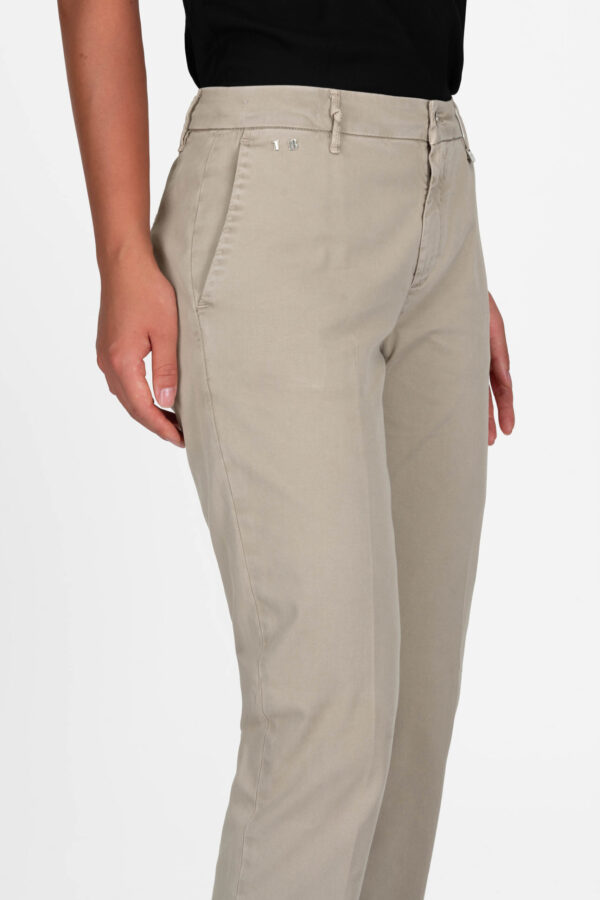 Sartoria Tramarossa PANTALONE ADELE SLIM IN COTONE BEIGE Sconto