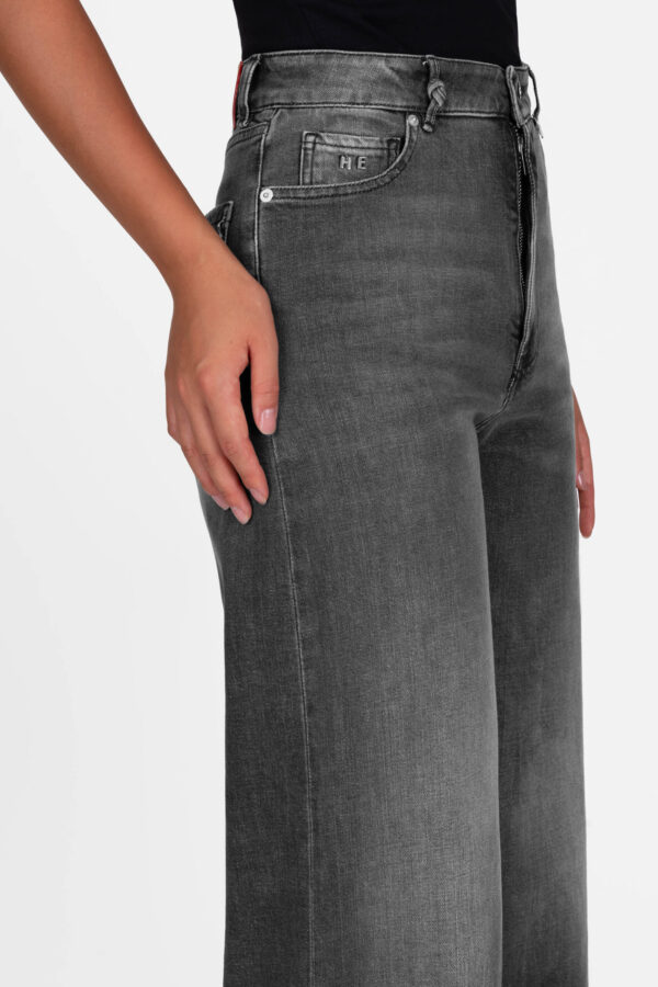 Sartoria Tramarossa JEANS VIOLA WIDE LEG IN DENIM NERO Offerta