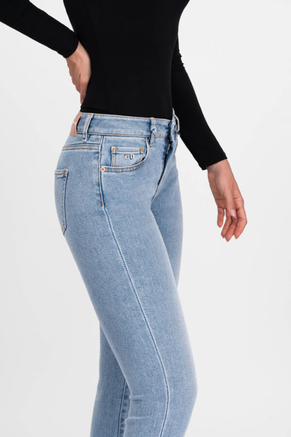 Sartoria Tramarossa JEANS GRETA BOOTCUT IN DENIM BLU MEDIO Saldi