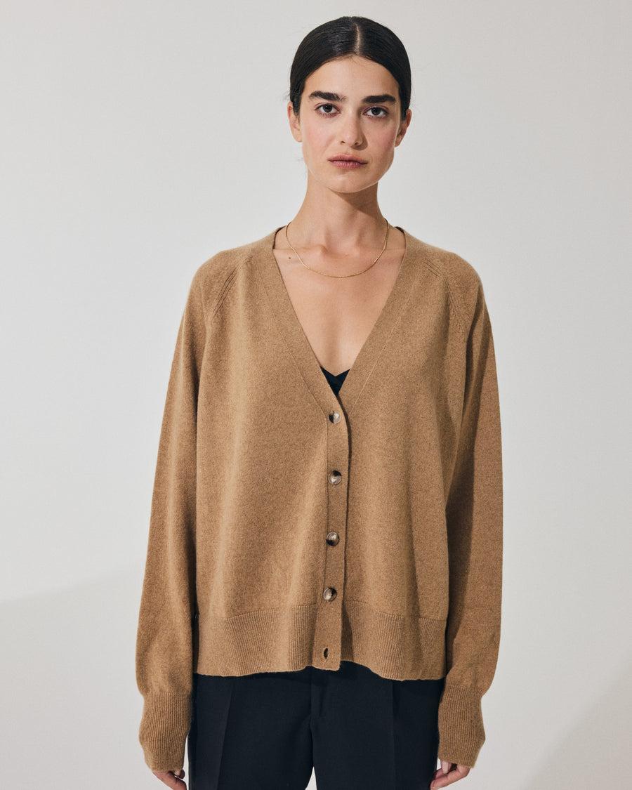 Scaglione CARDIGAN RAGLAN RIBBED SIDES CARAMEL 2025