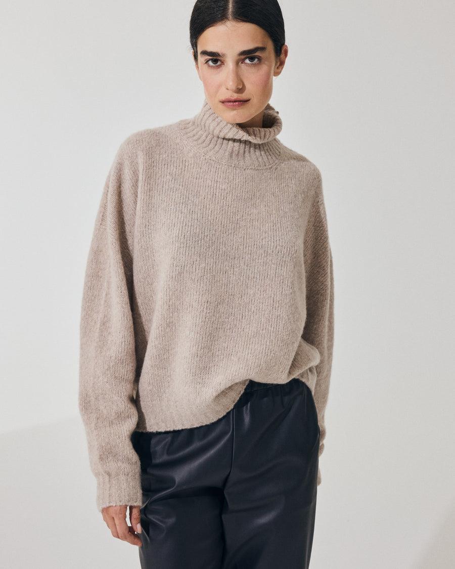 Scaglione TURTLE NECK OVER PUFFED CASHMERE BEIGE In Linea