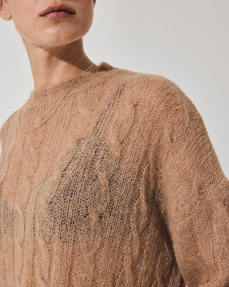 Scaglione ROUND NECK BOXY CABLES ULTRALIGHT CARAMEL Presa