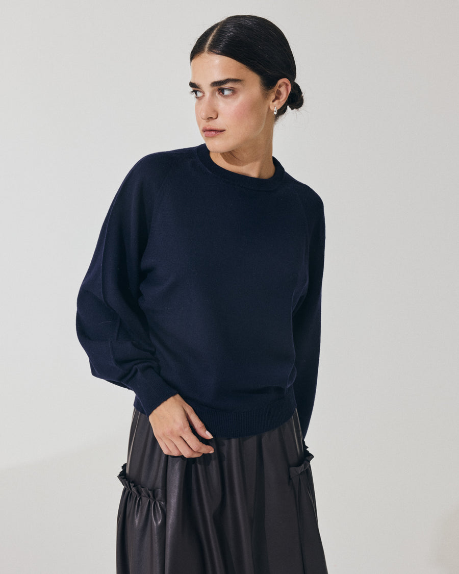Scaglione ROUND NECK BOXY RAGLAN SEAMLESS MERINO NAVY In Vendita